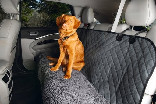 [705202] DIRTY DOG AUTODEKEN GRS 136X148