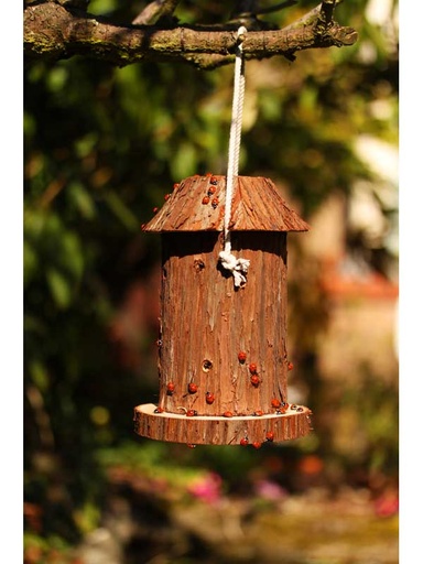 [BR_178116] Houten huisje voor lieveheersbeestjes 14*14*22cm naturel
